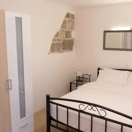 شقة Sea Breeze Apartment, 30m To Pebble Beach, Stobrec With Summer Amenities